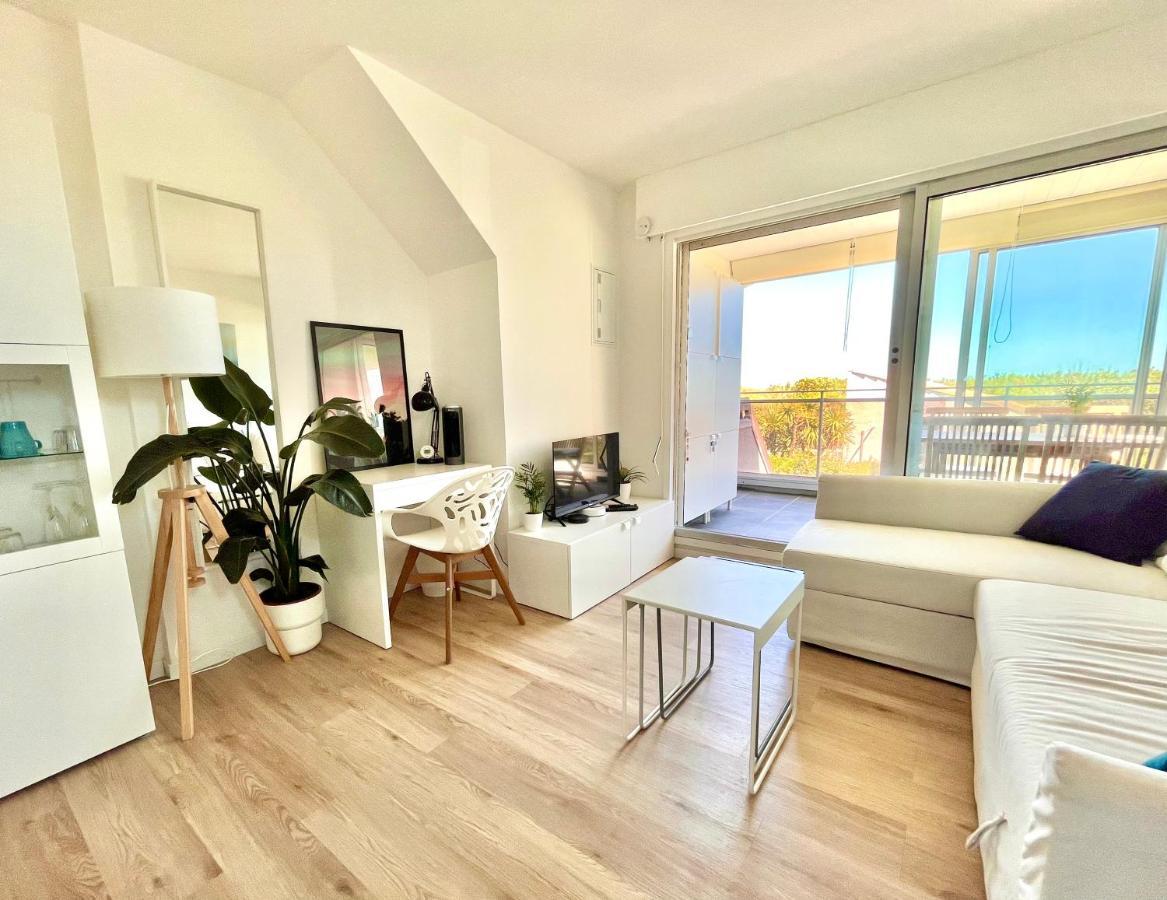 Appartement Entre La Lagune Et La Mer Avec Piscine, Direct Plage, Vue Partielle Mer Saint-Cyprien  Exterior photo